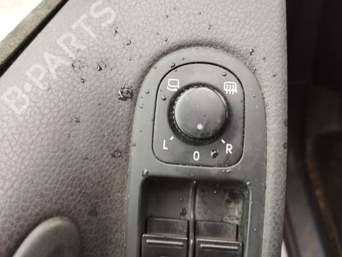 Commande retroviseurs VW GOLF VI (5K1) 2.0 TDI (110 hp) 31659811