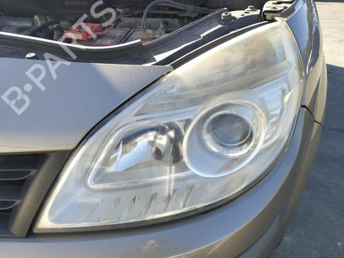 Faro izquierdo RENAULT SCÉNIC II (JM0/1_) 1.5 dCi (JM1E, JM16) (106 hp) 29736811