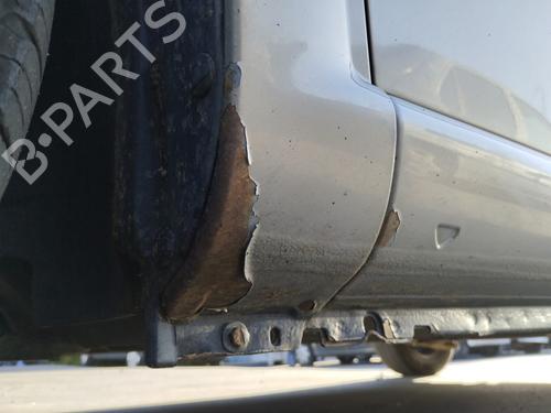 Guarda-lamas esquerdo Guarda-lamas esquerdo CITROËN C3 I (FC_, FN_) 1.4 i (73 hp) 39177735 39177735