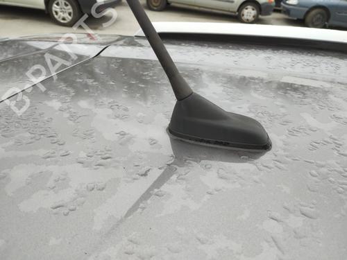 antennabase-peugeot-2008-i-cu_-2013-31036751 main image