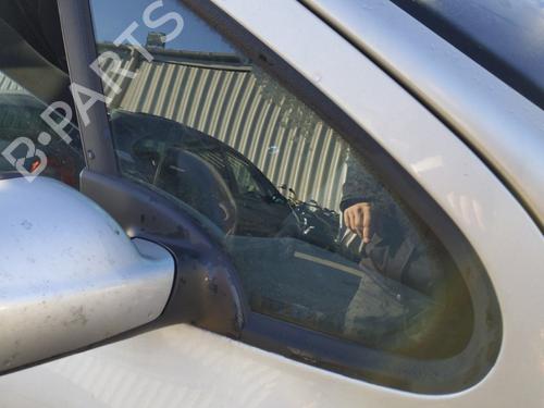 front-right-quarter-glass-peugeot-307-break-3e-2002-2003-2004-2005-2006-2007-2008-2009-40118837 main image
