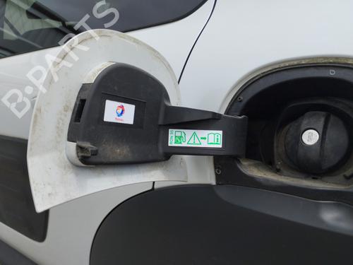 tanklokket-citroen-c4-cactus-2014-34627683 main image
