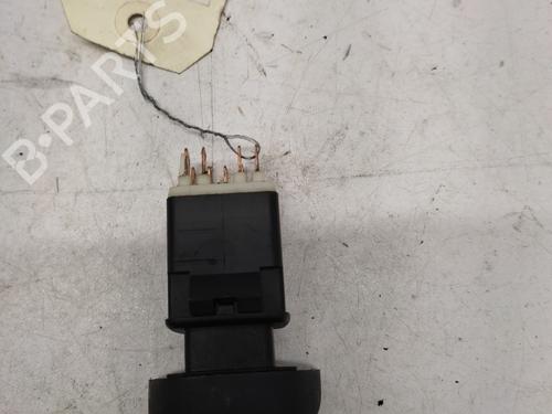 Used Warning switch Warning switch RENAULT MEGANE Scenic (JA0/1_) 1.6 16V (JA0B, JA04, JA11, JA00) (107 hp) 31998748 31998748