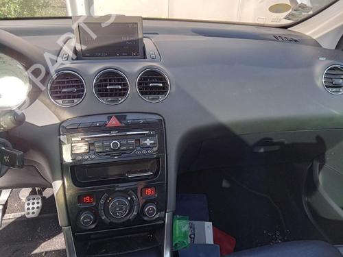 Used Radio PEUGEOT 308 I (4A_, 4C_) 1.6 HDi (92 hp) 28027356