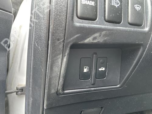 Used Switch LEXUS IS II (_E2_) 220d (ALE20) (177 hp) 27062738