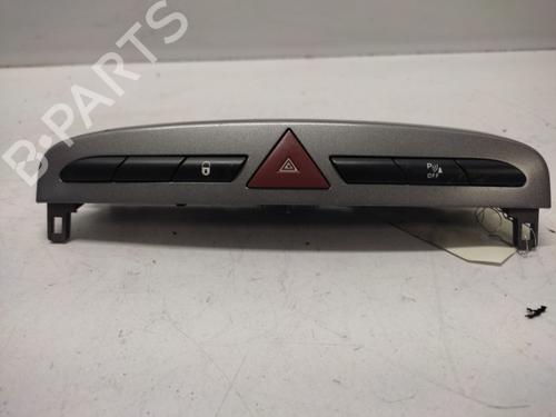 Used Warning switch PEUGEOT 308 I (4A_, 4C_) 1.6 HDi (109 hp) 27052789