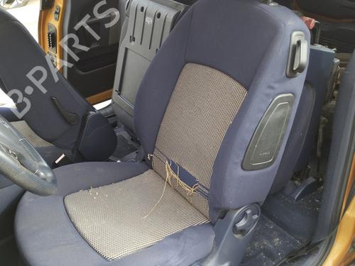 Siège avant gauche PEUGEOT 1007 (KM_) 1.4 HDi (68 hp) 28277335