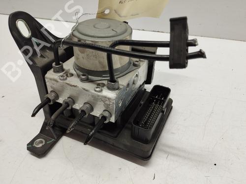 Used ABS pump FIAT 500X (334_) 1.6 D Multijet (334AXA1B, 334AXA11) (120 hp) 27048905