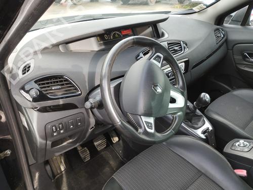 Used Dashboard RENAULT SCÉNIC III (JZ0/1_) 1.5 dCi (110 hp) 32183394