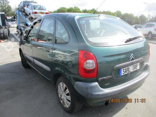 Left headlight CITROËN XSARA PICASSO (N68) 2.0 HDi | BP27056035C28 
