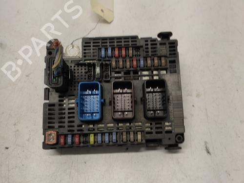 Used Fuse box CITROËN C4 II (NC_) 1.6 HDi 115 (114 hp) 32993290