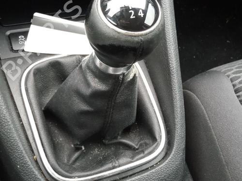 Used Gear lever VW GOLF VI (5K1) 1.4 (80 hp) 27070978
