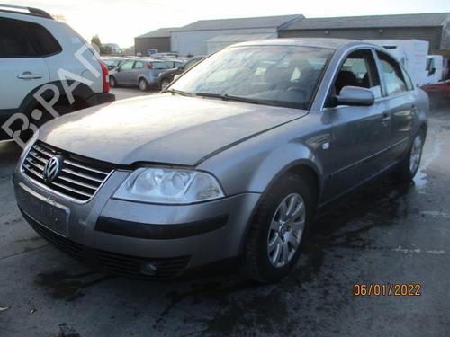 Left front fog light VW PASSAT B5.5 (3B3) 1.8 T 20V | BP27048097C30 - Image 4