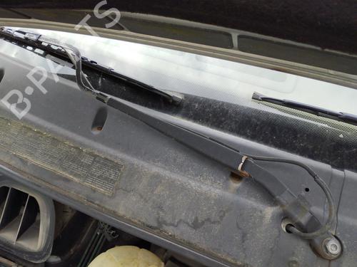 Used Front windshield wiper arm RENAULT MASTER II Van (FD) 1.9 dTI (80 hp) 27150697