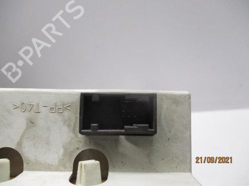 Multifunctionele display PEUGEOT 206 Hatchback (2A/C) 1.4 i (75 hp) 27085133
