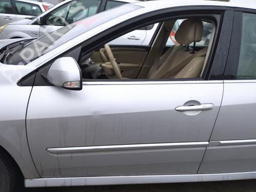 Used Left front door RENAULT LAGUNA III (BT0/1) 2.0 dCi (BT01, BT08, BT09, BT0E, BT0K, BT12, BT1C, BT1D,... (150 hp) 27059928