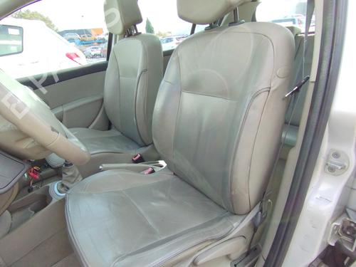 Used Left front seat Left front seat RENAULT CLIO III (BR0/1, CR0/1) 1.5 dCi (BR0H, CR0H, CR1S, BR1S) (106 hp) 29736933 29736933
