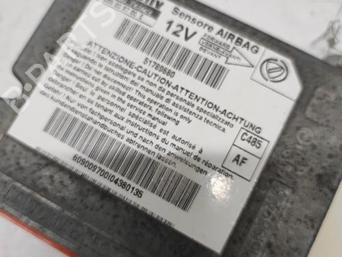 Used ECU airbags ECU airbags LANCIA YPSILON (843_) 1.3 D Multijet (843.AXF11, 843.AXF1A, 843.AXM11,... (75 hp) 27084772 27084772