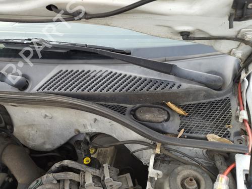 Used Front wipers mechanism RENAULT CLIO II (BB_, CB_) 1.2 (BB0A, BB0F, BB10, BB1K, BB28, BB2D, BB2H, CB0A,... (58 hp) 31757184