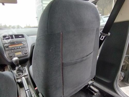 Used Right front seat Right front seat FIAT GRANDE PUNTO (199_) 1.3 D Multijet (75 hp) 32854674 32854674