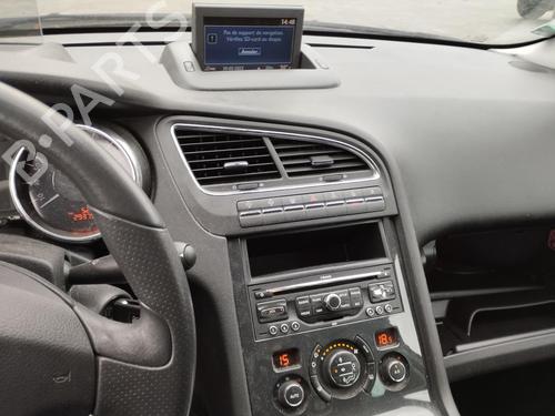 Used Climate control Climate control PEUGEOT 5008 (0U_, 0E_) 2.0 HDi 150 / BlueHDi 150 (150 hp) 27075130 27075130