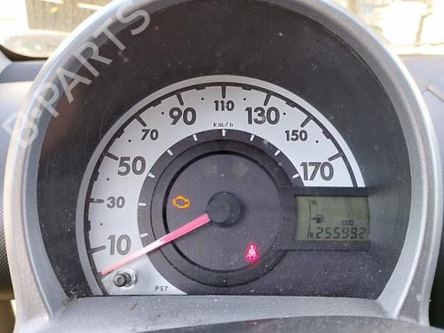 Used Instrument cluster Instrument cluster PEUGEOT 107 (PM_, PN_) 1.0 (68 hp) 33890520 33890520