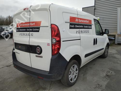 Used Wheel arch FIAT DOBLO Cargo (263_) 1.6 D Multijet (263WXD1B, 263WXR1B, 263WXX1B, 263ZXD1B,... (105 hp) 31116165