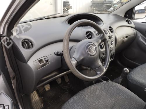 Used Dashboard Dashboard TOYOTA YARIS (_P1_) 1.0 (SCP10_, SCP10R) (65 hp) 32133183 32133183