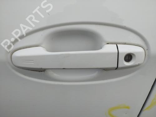 Used Front left exterior door handle TOYOTA YARIS (_P13_) 1.3 (NSP130_, NSP130) (99 hp) 29890813
