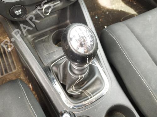 Leva del cambio Leva del cambio RENAULT MEGANE III Grandtour (KZ0/1) 1.5 dCi (KZ09, KZ0D, KZ1G, KZ29, KZ14, KZ1W, KZ10, KZ1F,... (110 hp) 37490437 37490437