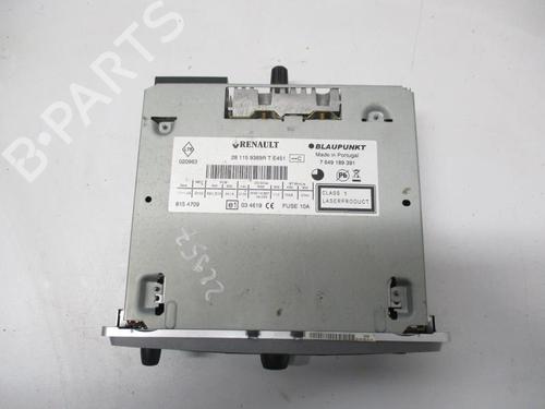 Used Radio Radio RENAULT MEGANE III Grandtour (KZ0/1) 1.5 dCi (KZ09, KZ0D, KZ1G, KZ29, KZ14, KZ1W, KZ10, KZ1F,... (110 hp) 27080176 27080176
