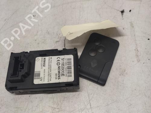 Used Card reader RENAULT GRAND SCÉNIC II (JM0/1_) 1.9 dCi (JM14) (131 hp) 30911578