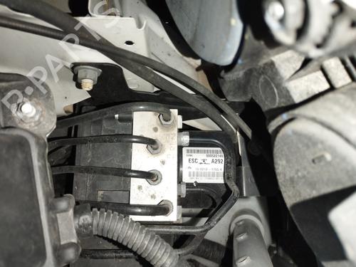 Used ABS pump ABS pump FIAT DOBLO Cargo (263_) 1.6 D Multijet (263WXD1B, 263WXR1B, 263WXX1B, 263ZXD1B,... (105 hp) 31116192 31116192