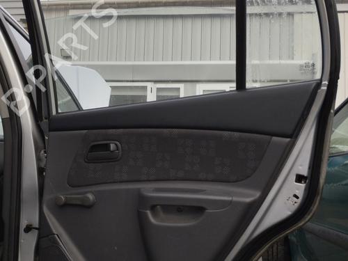 Høyre bak invendig håndtak KIA RIO II (JB) 1.5 CRDi (110 hp) 31043172