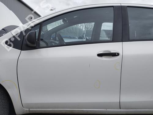 Used Left front door TOYOTA YARIS (_P9_) 1.4 D-4D (NLP90_, NLP90R) (90 hp) 32135399