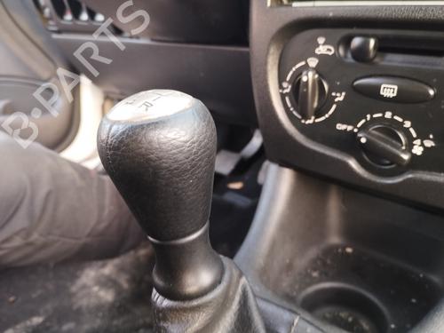 Used Shift knob Shift knob PEUGEOT 206+ (2L_, 2M_) 1.4 HDi eco 70 (68 hp) 30903725 30903725