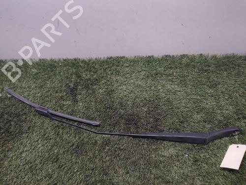 Used Front windshield wiper arm VW GOLF VII (5G1, BQ1, BE1, BE2) 1.6 TDI (105 hp) 27079589