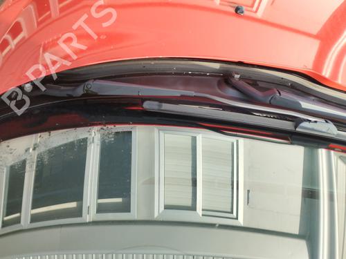 Used Front windshield wiper arm PEUGEOT 206+ (2L_, 2M_) 1.4 HDi eco 70 (68 hp) 30792774