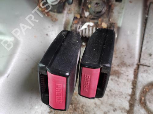 Used Seat buckle RENAULT MEGANE II (BM0/1_, CM0/1_) 1.6 16V (112 hp) 27051805
