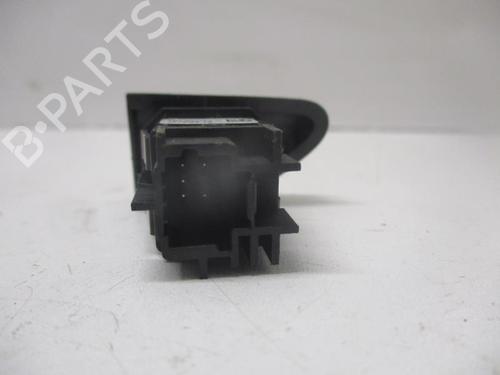 Bouton de warning RENAULT CAPTUR I (J5_, H5_) 1.2 TCe 120 (118 hp) 27075920