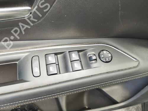 Used Left front window switch Left front window switch PEUGEOT 3008 II SUV (MC_, MR_, MJ_, M4_) 1.2 THP/ PureTech 130 (MRHNSM, MRHNSU, MRHNSJ, MRHNYW,... (131 hp) 34410672 34410672