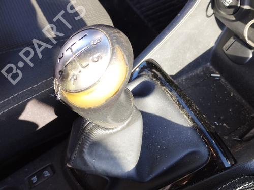 Used Gear lever RENAULT CLIO IV (BH_) 1.5 dCi 75 (75 hp) 32784411