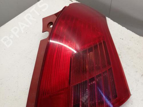 Used Right taillight SUZUKI SWIFT III (MZ, EZ) 1.3 DDiS (RS413D) (75 hp) 27086133