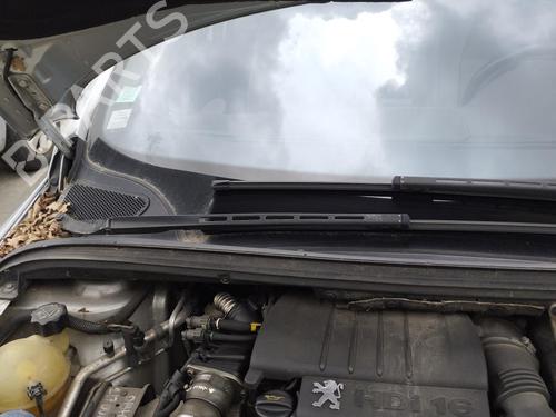 Used Front windshield wiper arm PEUGEOT 307 (3A/C) 1.6 HDi 110 (109 hp) 27078441