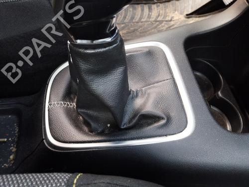 Used Shift knob CITROËN C3 III Van (SX_, SY_) BlueHDi 100 (102 hp) 31168799