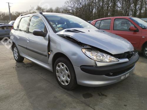 Mittelkonsole PEUGEOT 206 SW (2E/K) 1.4 16V | BP31836180I22 - Image 2