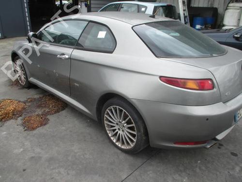 Venstre baglygte ALFA ROMEO GT (937_) 1.9 JTD (937CXN1B) (150 hp) 27050861