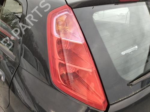 Feu arrière gauche FIAT GRANDE PUNTO (199_) 1.3 D Multijet (75 hp) 32854621