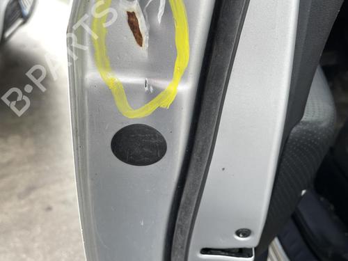 Left front door KIA CARENS III MPV (UN) 2.0 CRDi 140 | BP27087060C2 