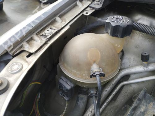Used Expansion tank PEUGEOT 307 Break (3E) 2.0 HDI 110 (107 hp) 29999932